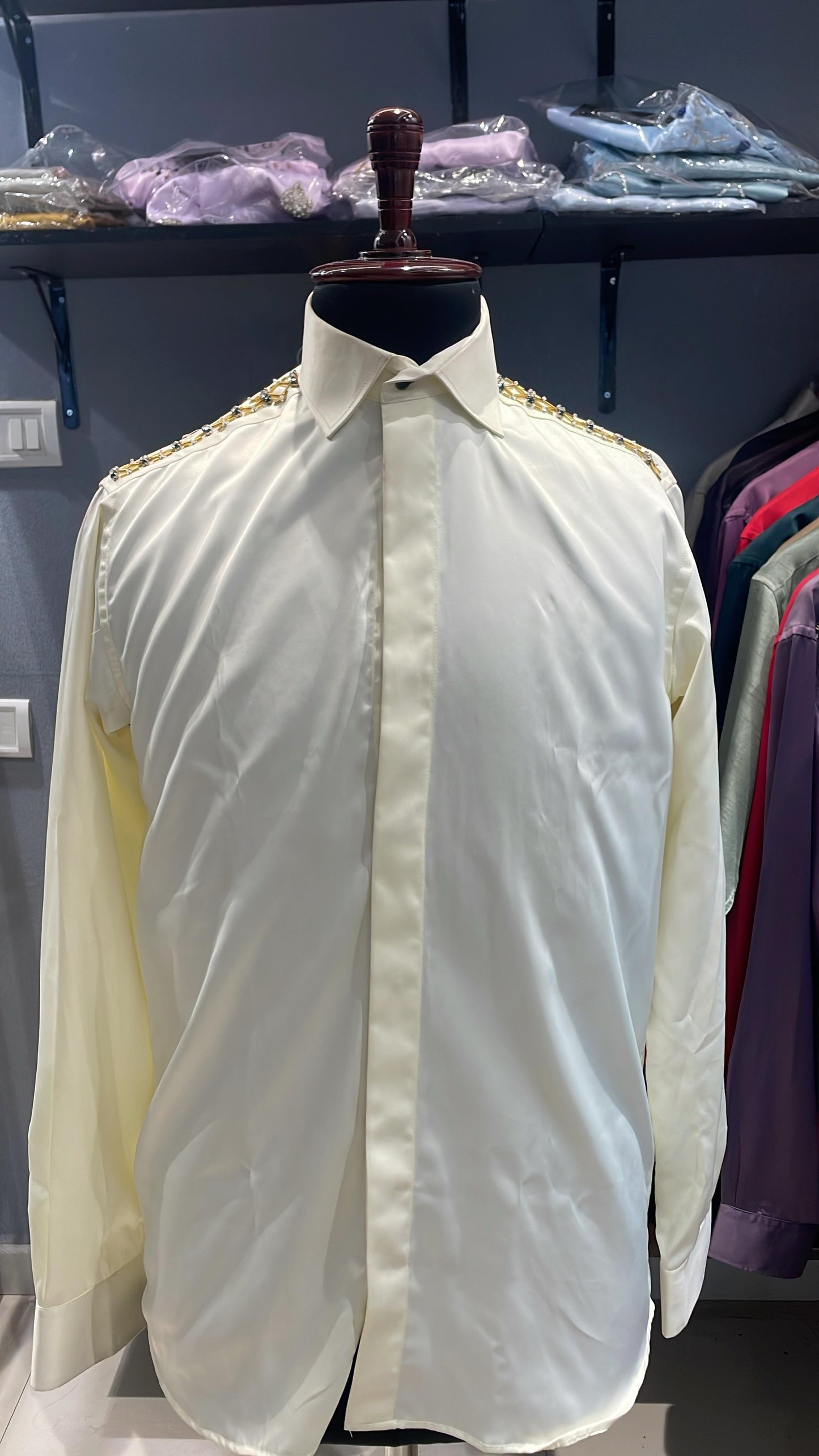 Shoulder on lines
