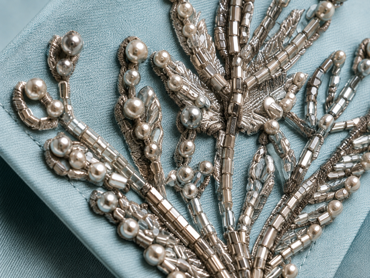 Collar cluster